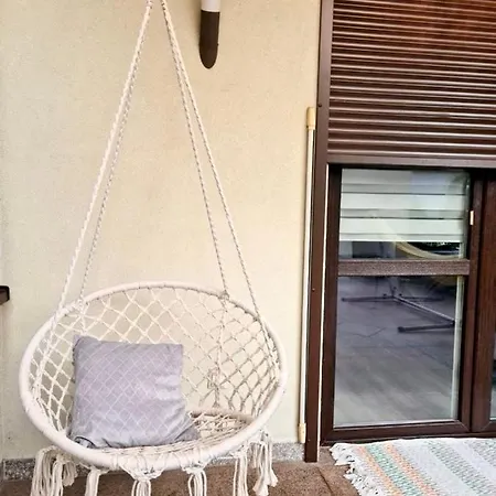 Apartament Z Duzym Tarasem W Centrum Z Klimatyzacja דירה נובי סאוז'